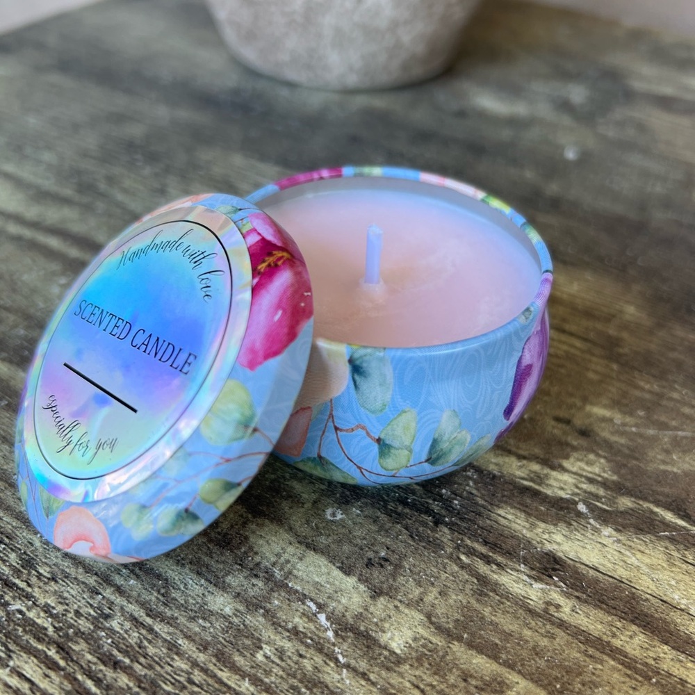 Floral Scented Candle in Blue and Pink Tin